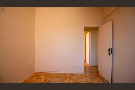 Apartamento à venda com 136m², 5 quartos e 1 vagaQuarto 2