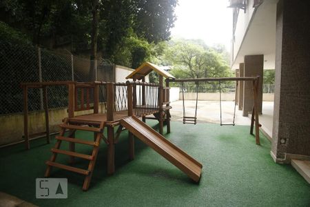 Apartamento à venda com 136m², 5 quartos e 1 vagaÁrea Comum - Playground