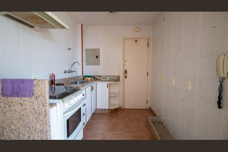 Apartamento à venda com 136m², 5 quartos e 1 vagaCozinha