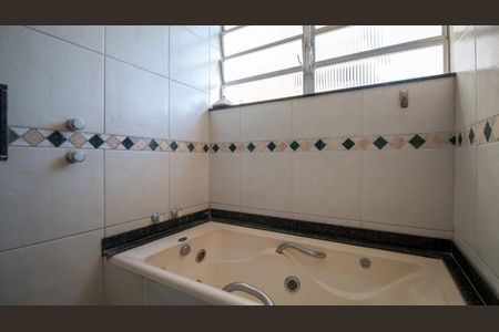 Apartamento à venda com 136m², 5 quartos e 1 vagaBanheiro Social