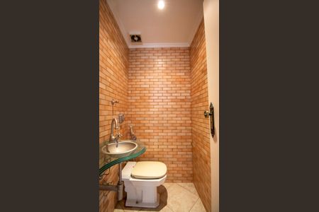 Apartamento à venda com 136m², 5 quartos e 1 vagaLavabo