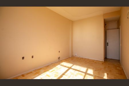 Apartamento à venda com 136m², 5 quartos e 1 vagaSuíte