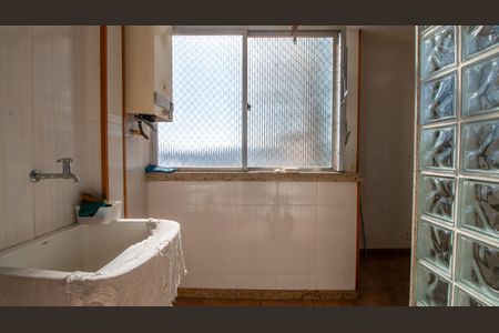 Apartamento à venda com 136m², 5 quartos e 1 vagaÁrea de Serviço