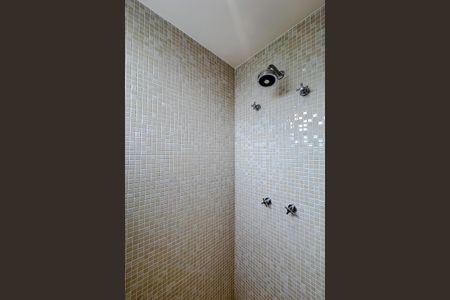 Apartamento à venda com 228m², 4 quartos e 4 vagasBanheiro da Suíte 4