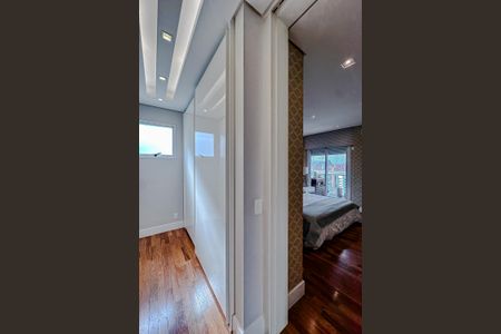 Apartamento à venda com 228m², 4 quartos e 4 vagasSuíte 2