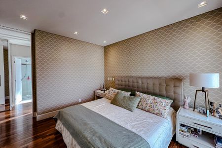 Apartamento à venda com 228m², 4 quartos e 4 vagasSuíte 2