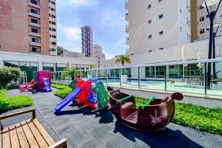 Apartamento à venda com 228m², 4 quartos e 4 vagasÁrea comum - Playground
