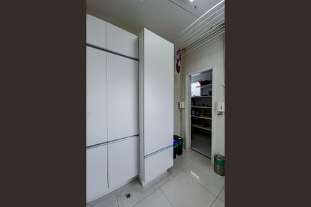 Apartamento à venda com 228m², 4 quartos e 4 vagasÁrea de Serviço