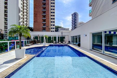Apartamento à venda com 228m², 4 quartos e 4 vagasÁrea comum - Piscina