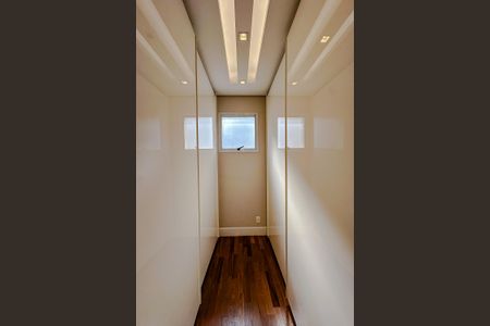 Apartamento à venda com 228m², 4 quartos e 4 vagasSuíte 2