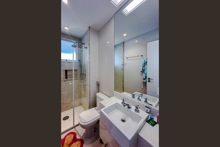 Apartamento à venda com 228m², 4 quartos e 4 vagasBanheiro da Suíte 3