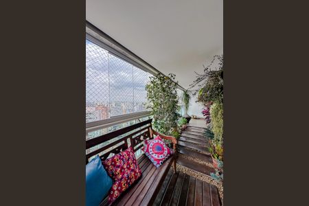 Apartamento à venda com 228m², 4 quartos e 4 vagasVaranda da Sala