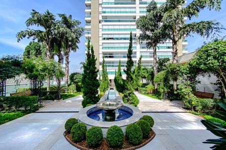 Apartamento à venda com 228m², 4 quartos e 4 vagasÁrea comum