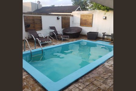 Casa de condomínio à venda com 396m², 3 quartos e 2 vagas Casa de condomínio à venda com 396m², 3 quartos e 2 vagasPiscina