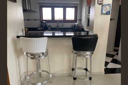 Casa de condomínio à venda com 396m², 3 quartos e 2 vagas Casa de condomínio à venda com 396m², 3 quartos e 2 vagasCozinha