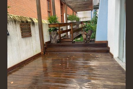 Casa de condomínio à venda com 396m², 3 quartos e 2 vagas Casa de condomínio à venda com 396m², 3 quartos e 2 vagasÁrea Externa