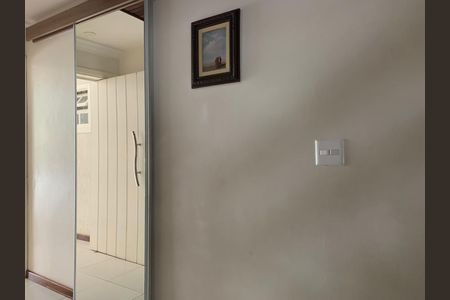 Casa de condomínio à venda com 396m², 3 quartos e 2 vagas Casa de condomínio à venda com 396m², 3 quartos e 2 vagasCorredor