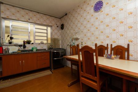 Casa à venda com 180m², 3 quartos e 2 vagasCozinha