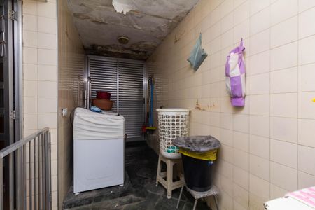 Casa à venda com 180m², 3 quartos e 2 vagasÁrea de Serviço