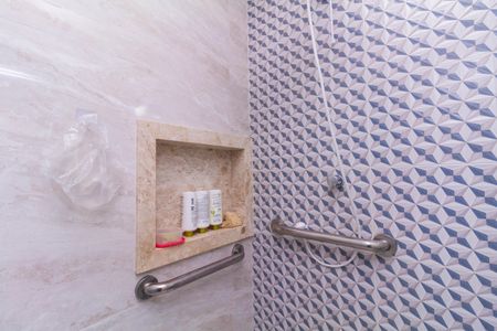 Casa à venda com 180m², 3 quartos e 2 vagasBanheiro Social