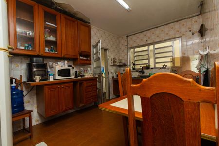 Casa à venda com 180m², 3 quartos e 2 vagasCozinha