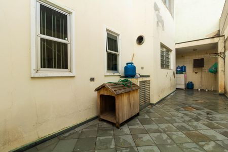 Casa à venda com 180m², 3 quartos e 2 vagasQuintal