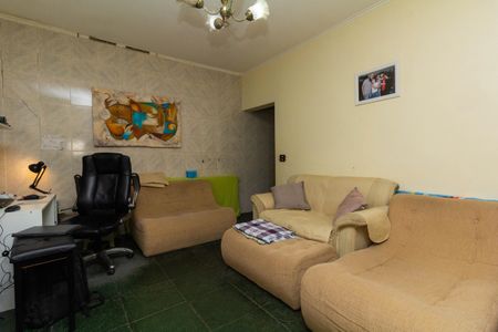 Casa à venda com 180m², 3 quartos e 2 vagasSala