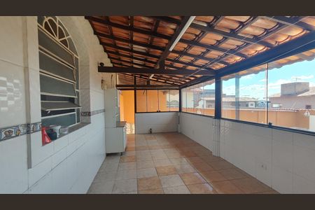 Casa à venda com 300m², 4 quartos e 4 vagasÁrea de Serviço