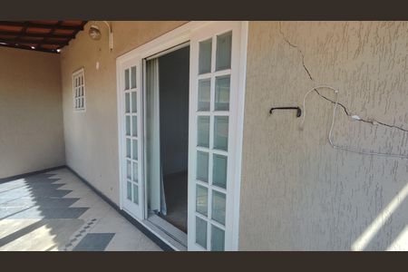 Casa à venda com 300m², 4 quartos e 4 vagasVaranda  Suíte 2