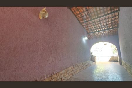 Casa à venda com 300m², 4 quartos e 4 vagasGaragem