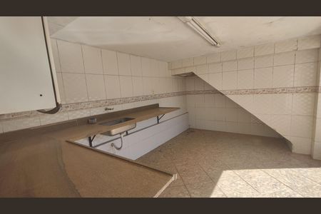 Casa à venda com 300m², 4 quartos e 4 vagasCozinha 2