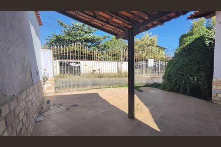 Casa à venda com 300m², 4 quartos e 4 vagasÁrea externa