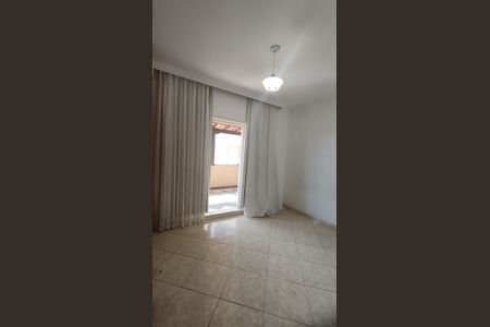 Casa à venda com 300m², 4 quartos e 4 vagasSuíte 2