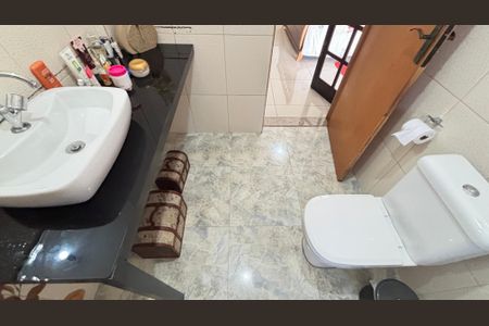 Casa à venda com 210m², 4 quartos e 2 vagasBanheiro da Suíte 1