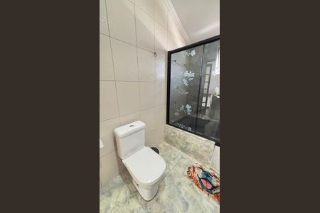 Casa à venda com 210m², 4 quartos e 2 vagasBanheiro da Suíte 1