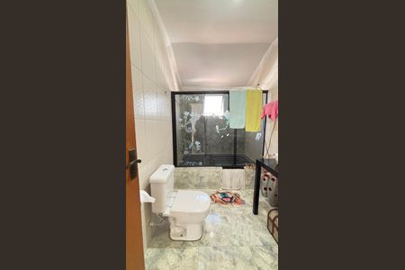 Casa à venda com 210m², 4 quartos e 2 vagasBanheiro da Suíte 1