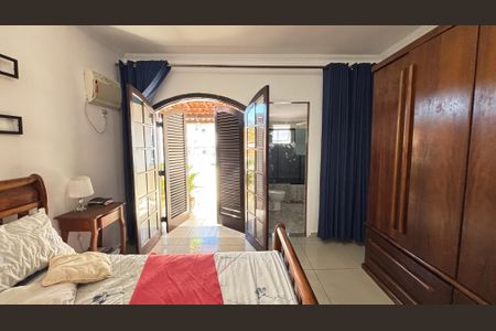 Casa à venda com 210m², 4 quartos e 2 vagasSuite 1