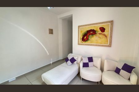 Casa à venda com 210m², 4 quartos e 2 vagasEscritório