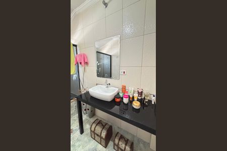 Casa à venda com 210m², 4 quartos e 2 vagasBanheiro da Suíte 1