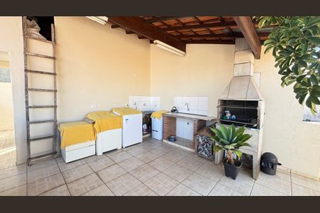 Casa à venda com 210m², 4 quartos e 2 vagasCobertura