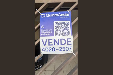 Casa à venda com 210m², 4 quartos e 2 vagasFachada