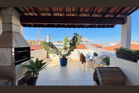 Casa à venda com 210m², 4 quartos e 2 vagasCobertura