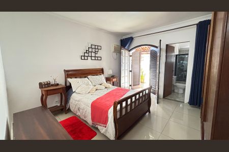 Casa à venda com 210m², 4 quartos e 2 vagasSuite 1