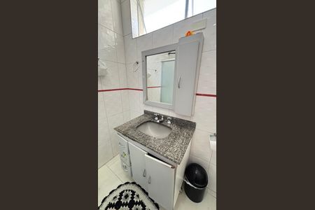 Casa à venda com 210m², 4 quartos e 2 vagasBanheiro Social
