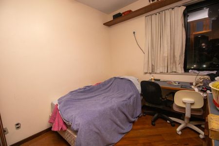 Apartamento à venda com 145m², 4 quartos e 2 vagasQuarto 2