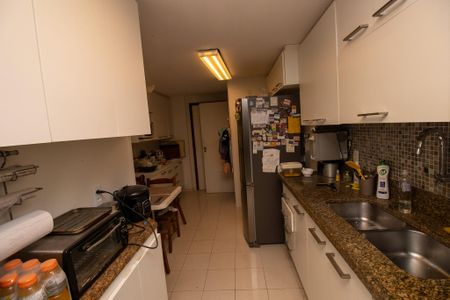 Apartamento à venda com 145m², 4 quartos e 2 vagasCozinha