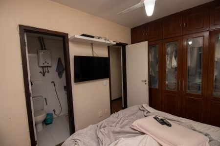 Apartamento à venda com 145m², 4 quartos e 2 vagasSuíte