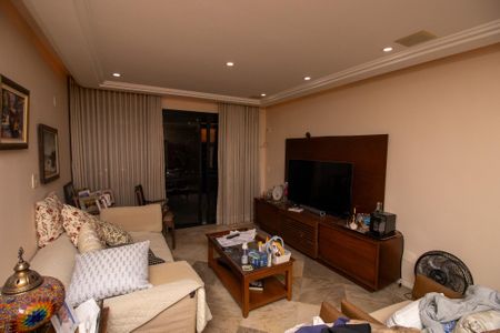 Apartamento à venda com 145m², 4 quartos e 2 vagasSala