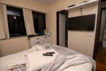 Apartamento à venda com 145m², 4 quartos e 2 vagasSuíte