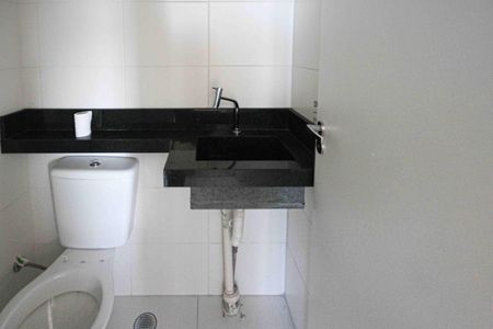 Apartamento para alugar com 33m², 2 quartos e sem vagaBanheiro